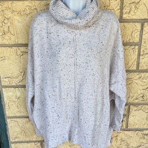 Jessica Simpson Speckled Cream Tunic Turtleneck Sweater Size Small Soft Comfy